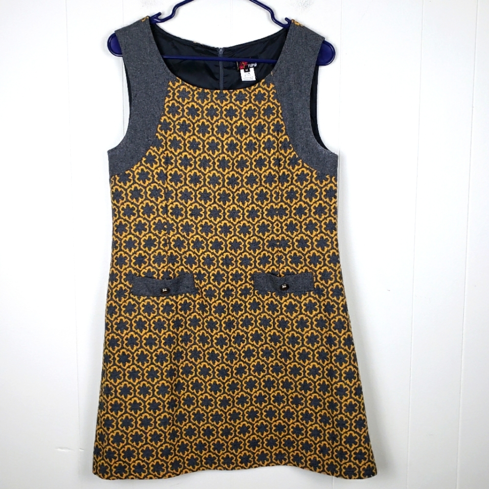 MODCLOTH | YUMI Quatrefoil Shift Dress Medium